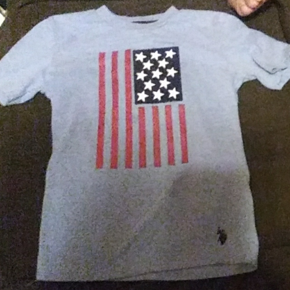 US Pole Assn. boys flag shirt size 7.